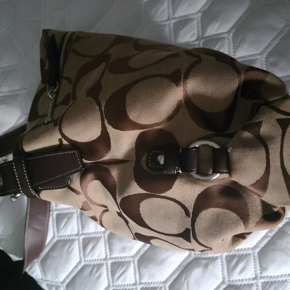 Authentic Coach Signature - Picture 4 of 9